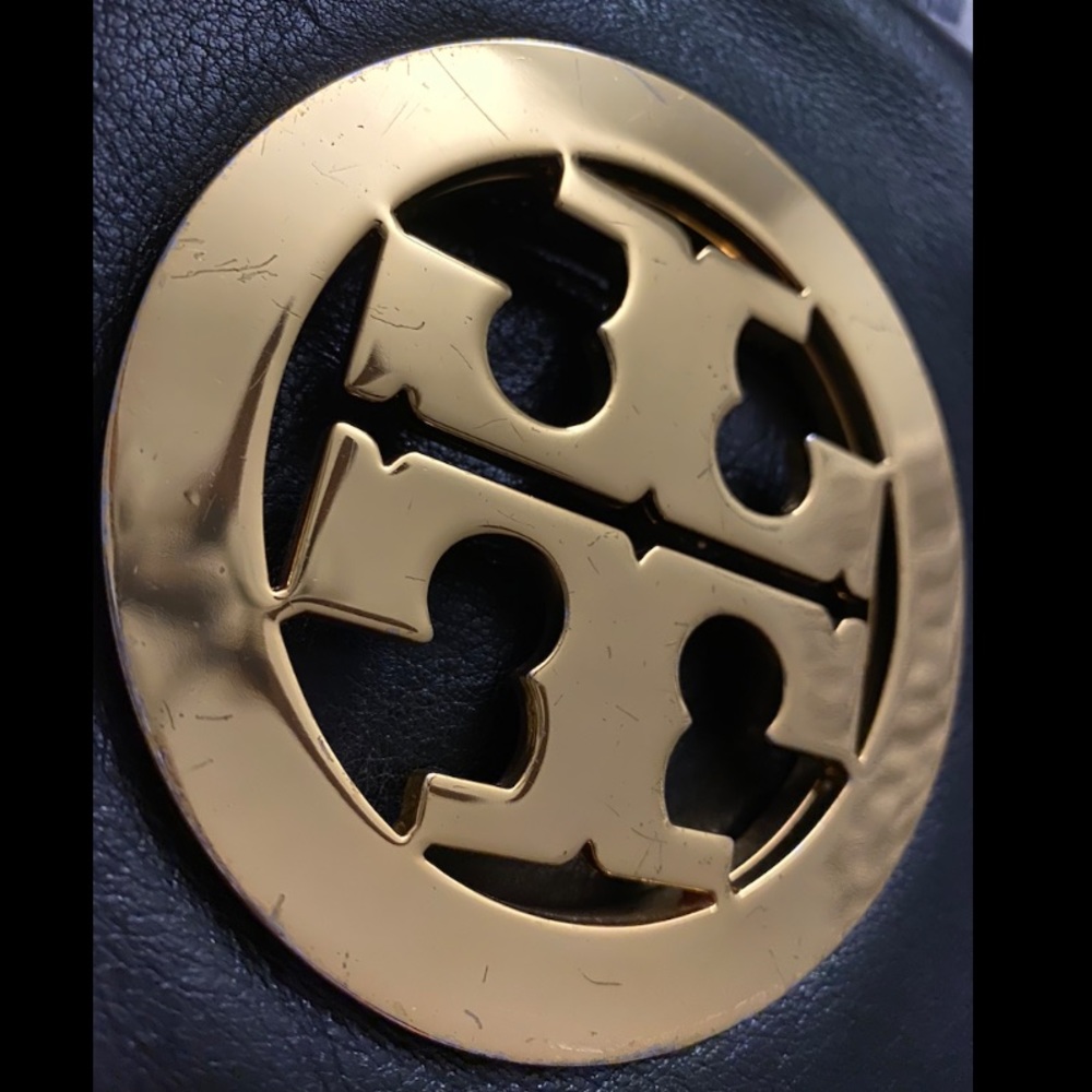 Tory Burch clutch/crossbody leather bag! - Picture 10 of 12